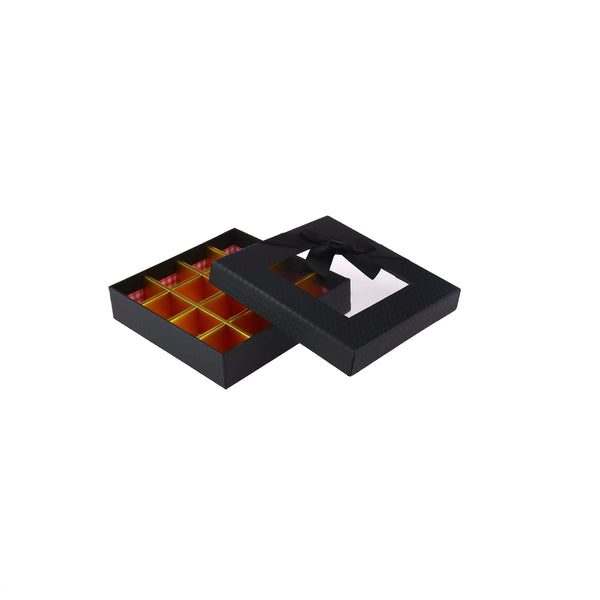 48 قطعة مربعة من الشوكولاتة السوداء على شكل 16 قسم-17*17*4 سم